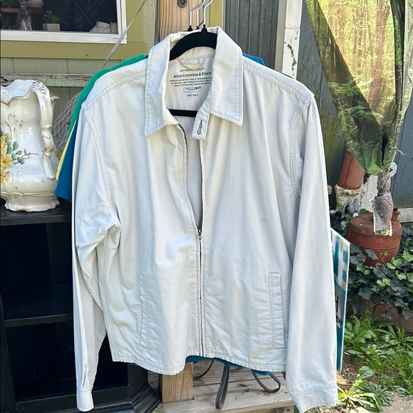 Abercrombie & Fitch Lightweight Zip Trucker Jacket - Picture 6 of 15